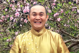 Không tham gia gameshow, Xuân Hinh vẫn nổi như cồn