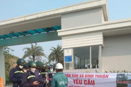 Dân kéo lên nhà máy thép Hoà Phát kêu cứu vì ngập nước