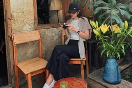 Hà Tăng ghi điểm với style dạo phố chuẩn nàng dâu hào môn