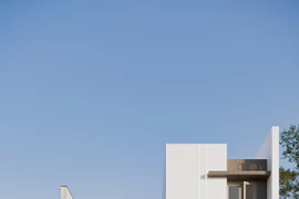 Nhà 2 tầng đơn giản, hiện đại, nhiều cây xanh con trai xây tặng mẹ 