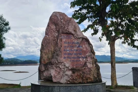 Đến Phú Ninh, ngắm “Hạ Long thu nhỏ” của miền Trung