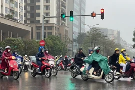 Thời tiết ngày 13/3: Hà Nội mưa phùn và nồm ẩm, Nam Bộ nắng