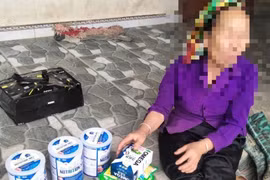 Nghệ An: Điều tra nhóm người bán sữa không rõ nguồn gốc cho người cao tuổi