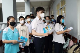 Phổ điểm tiếng Anh bộc lộ chênh lệch giữa nông thôn và thành thị