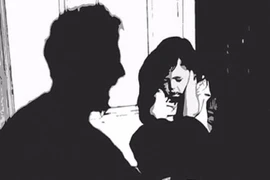 Con gái tố bố đẻ xâm hại tình dục vì bị ngăn cản đi chơi?