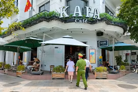 Thành phố "không ngủ" Hạ Long yên ắng, căng mình chống COVID-19