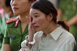 Hoãn xét xử phúc thẩm mẹ nữ sinh giao gà Điện Biên 