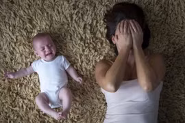 Suy giảm trí nhớ sau sinh, vợ ném cả 50 triệu vào thùng rác