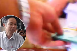 Clip nghi nhận hối lộ: Phó chủ tịch huyện Tĩnh Gia nói "nó dí tiền vào tay tôi"