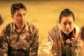 Sập tường Đồng Nai, 10 người tử vong: Đêm trắng tại bệnh viện