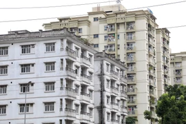 Hà Nội: Xót xa 3 tòa nhà tái định cư “bỏ hoang” hàng chục năm 