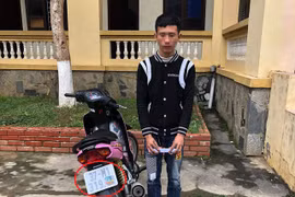 Nam thanh niên 18 tuổi "bốc đầu" trên quốc lộ, nhận cái kết đắng