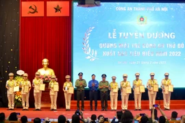 Công an Thủ đô tuyên dương 12 gương mặt trẻ tiêu biểu 