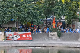 Hà Nội: Hồ Rùa bị lấn chiếm nhiều năm, nhưng vẫn không xử lý