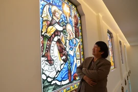 Người khai sinh ra dòng tranh có thể chống lửa, chống đạn