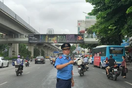 Đường Nguyễn Trãi, Hà Nội: Ngày đầu áp dụng phân làn cứng tách ô tô, xe máy 