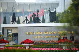 Xem CSCĐ bồng súng, trang bị hiện đại bảo vệ Đại hội Đảng lần thứ XIII