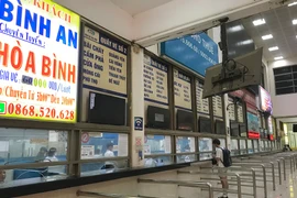 Nghỉ lễ Quốc khánh 2/9: Đường Hà Nội đông, bến xe lại vắng khách 