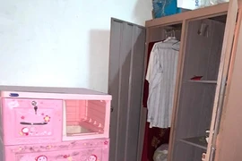 Đi làm về, người nông dân phát hiện túi đựng vàng cất trong tủ nhựa bị mất trộm