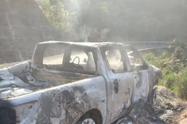 Hiện trường vụ cháy xe.