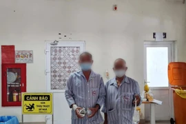 5 bệnh nhân COVID-19 thở máy nguy kịch đã “từ cõi chết trở về“