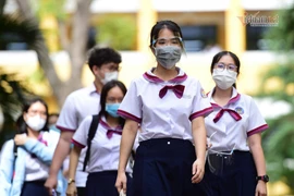 Các đại học còn bao nhiêu chỉ tiêu xét tuyển từ điểm thi tốt nghiệp?