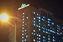 Mẹ bé gái rơi từ tầng 24 xuống đất tử vong gào khóc thảm thiết gọi tên con