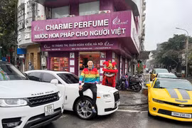 Bí ẩn sau chuyện Huấn Hoa Hồng giàu khủng nhờ “kinh doanh online”?