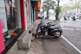 Hà Nội: Đường Xã Đàn sau 6 năm phá dỡ bậc thềm lấn vỉa hè
