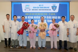 Giác mạc từ người chết não giúp 4 người mù nhìn thấy ánh sáng