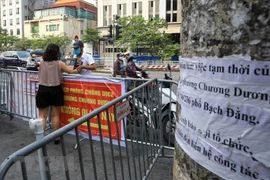 Cuộc sống của người dân 3 'ổ dịch' ở Hà Nội dần bình thường