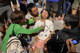 Bé trai 7 tuổi tắm biển cùng anh, chết đuối thương tâm