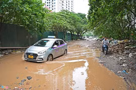 Con đường lầy lội nhất Hà Nội