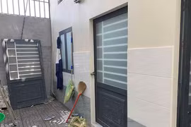 Nghi can sát hại vợ ở TP HCM uống thuốc tự tử trước khi đầu thú