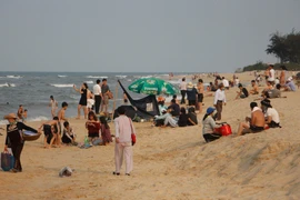 Nhảy xuống biển cứu 3 bạn nữ, thanh niên tử vong do đuối nước