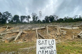 Cận cảnh khu vực sạt lở uy hiếp Cửa khẩu quốc tế Cha Lo