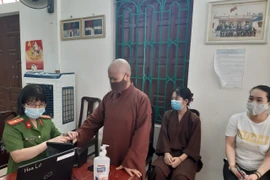 Nữ thiếu tá "xuyên đêm" thực hiện nhiệm vụ cấp CCCD để quên đi căn bệnh ung thư