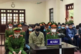 Vụ thanh tra Bộ Xây dựng “vòi tiền“: Hoãn xét xử vì vắng bị hại