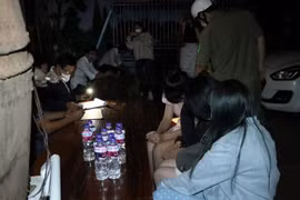 Tạm đình chỉ 1 chủ tịch UBND phường thiếu trách nhiệm phòng chống dịch