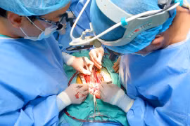 Diệu kỳ: Thực hiện thành công ca ghép tim xuyên Việt