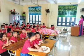 Thấy gì từ quá nhiều cuộc thi trực tuyến cấp tiểu học?