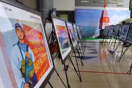 Hội Luật gia Việt Nam tổ chức trưng bày ảnh “Tự hào biển, đảo Việt Nam”