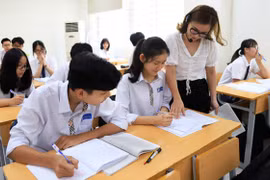 Tuyển sinh vào lớp 10: Đề môn Toán công lập Hà Nội