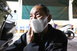 Ông nội bé gái 3 tuổi nghi bị bạo hành: “Tôi mong cháu vượt qua hoạn nạn...“