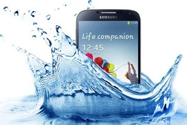 Điểm danh những điện thoại chống nước “siêu khủng”