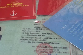 Triệt phá lò làm giả đủ các loại bằng theo đặt hàng