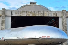  Cận cảnh máy bay khủng sắp "thay đổi tương lai"