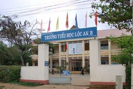 Hiệu trưởng chết uất ức vì chống tiêu cực?