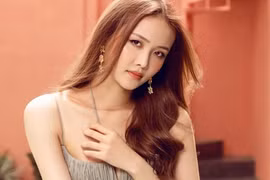 Trương Mỹ Nhân có sai khi tố mẹ cờ bạc nợ nần?