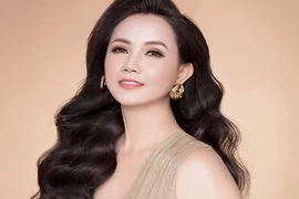 Hoàng Yến cảnh cáo tình mới của chồng cũ khi bị “đá xéo”